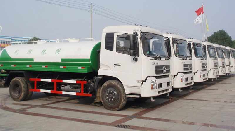 12���|�L(f��ng)���\��ˮ܇(ch��)�DƬ