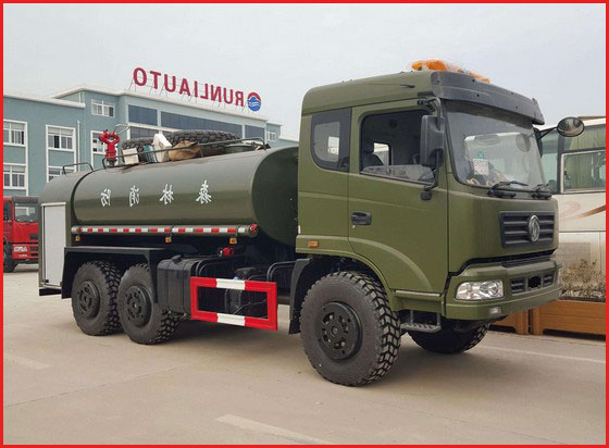 多功能灑水車_東風(fēng)六驅(qū)沙漠越野灑水車6