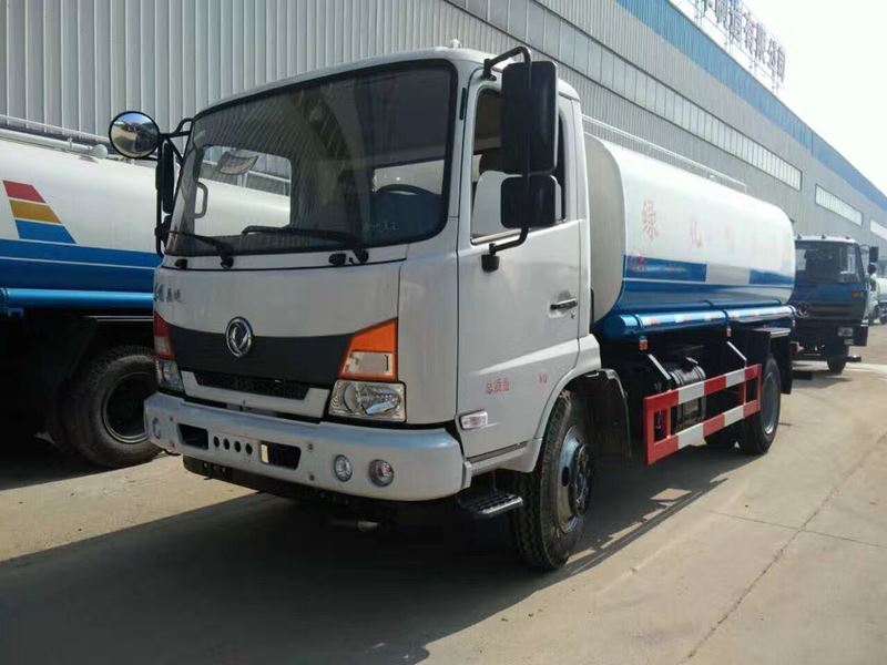 10����10�����|�L���\�G����ˮ܇�DƬ