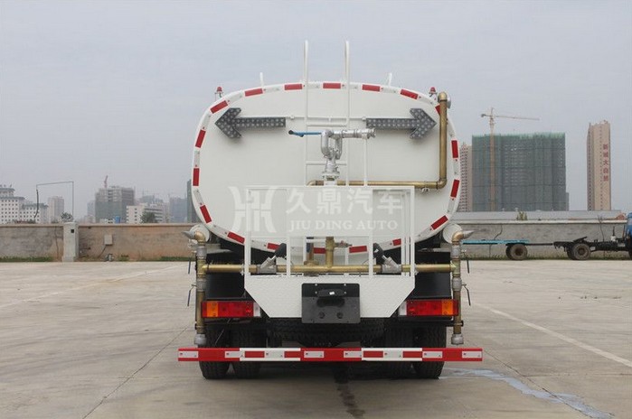 東風后八輪20噸灑水車圖片 東風后八輪20噸灑水車圖片