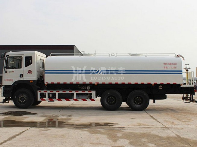 20����20�����|�L(f��ng)�������p��G����ˮ܇�DƬ