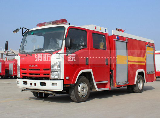 3噸五十鈴700P泡沫消防車(chē)圖片 3噸五十鈴700P泡沫消防車(chē)圖片