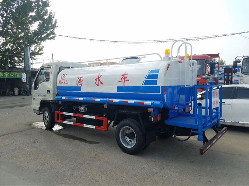 ����С��֮��5���G����ˮ܇�S�҃r��4