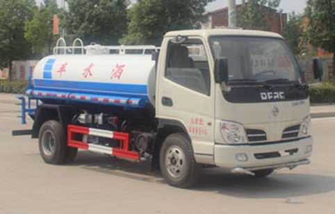 3噸灑水車價格多少_東風多利卡2.5噸藍牌綠化灑水車廠家價格2