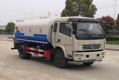 10噸灑水車包月多少錢_東風(fēng)多利卡一排半駕駛室10噸綠化灑水車廠家價(jià)格2