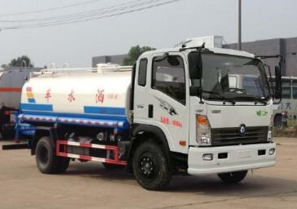 8方灑水車(chē)圖片_重汽王牌9噸綠化灑水車(chē)廠家價(jià)格3
