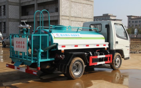 解放藍(lán)牌3噸灑水車高清圖片 解放藍(lán)牌3噸灑水車高清圖片