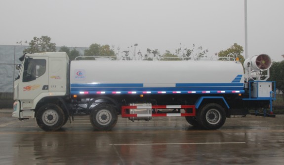 �|�L����С���S18����ˮ܇����DƬ