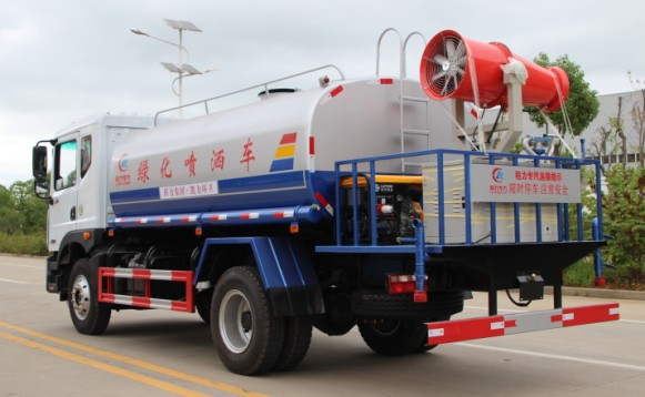 �|�L(f��ng)������D9��ˮ܇���F�ڣ��A�ޣ�����DƬ