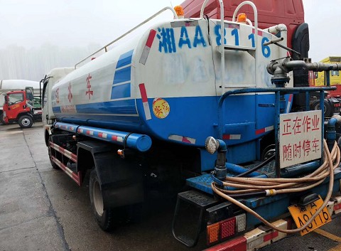 優質二手9.2方灑水車轉讓!3