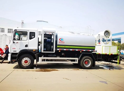 50-100米國(guó)五東風(fēng)D9抑塵車 50-100米國(guó)五東風(fēng)D9抑塵車