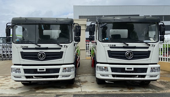 國六15方東風(fēng)華神T5灑水車圖片 國六15方東風(fēng)華神T5灑水車圖片