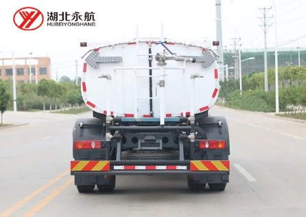 �|�L(f��ng)�A��늄�(d��ng)·����ϴ܇�෽λ�DƬ