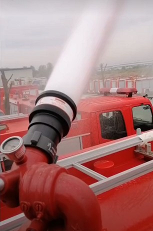 ����������AKRON�M(j��n)��������