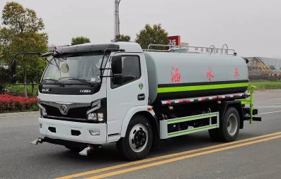 ����8����ˮ܇�DƬ