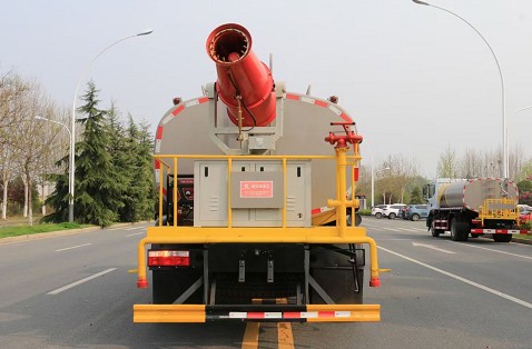 國六東風(fēng)多利卡D9灑水車圖片 國六東風(fēng)多利卡D9灑水車圖片