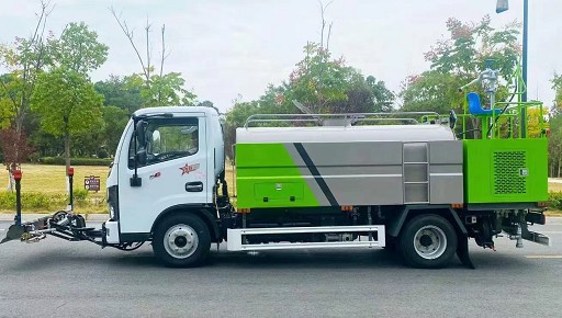 國(guó)六東風(fēng)多利卡路面清洗車(chē) 國(guó)六東風(fēng)多利卡路面清洗車(chē)