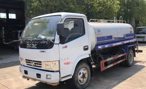 二手東風多利卡5方灑水車_二手5方灑水車2