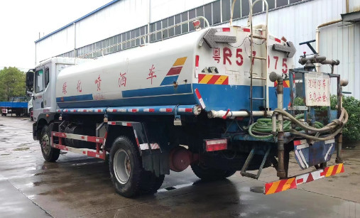 二手15方康機180馬力灑水車_二手東風多利卡d9灑水車4