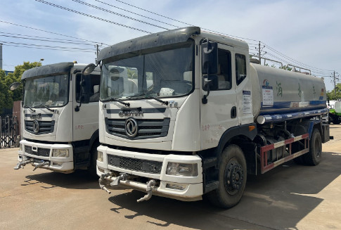 二手15方灑水車_二手國五東風(fēng)華神T5灑水車3