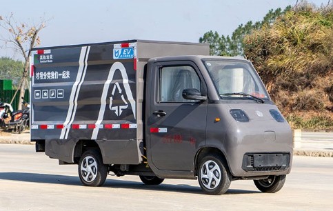 吉利小神童3方純電動(dòng)密閉式桶裝垃圾車(chē) 吉利小神童3方純電動(dòng)密閉式桶裝垃圾車(chē)